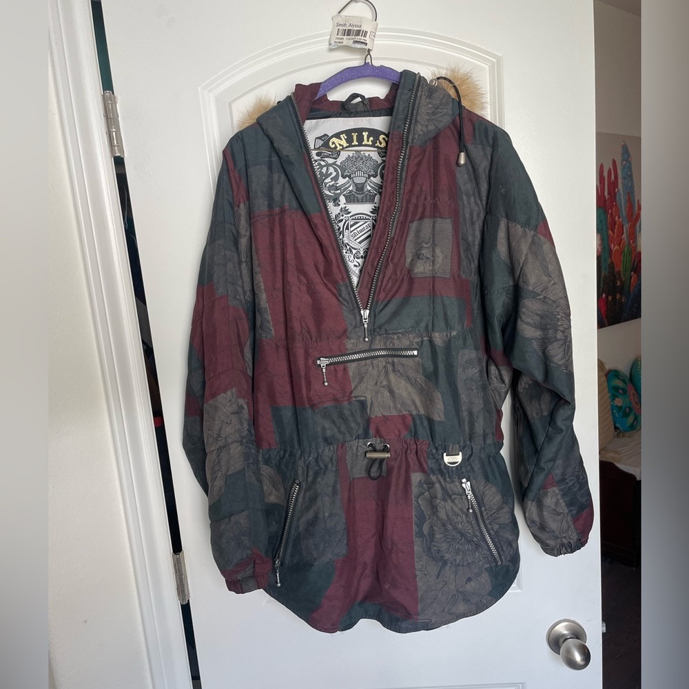 NILS multi print Coat with Fur hood